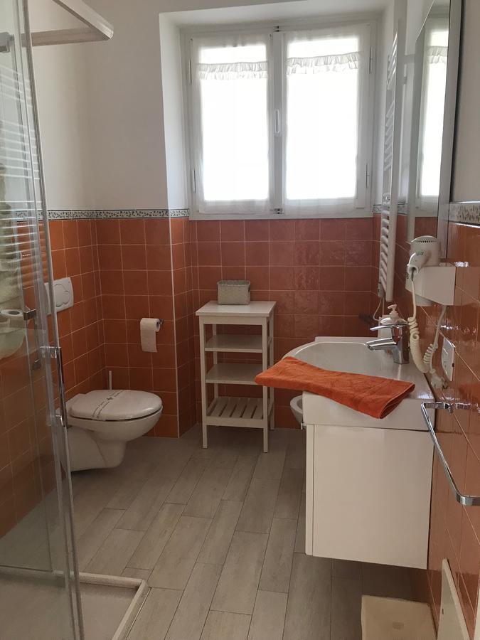 Aparthotel Residenza Le Logge Torri Del Benaco Zewnętrze zdjęcie